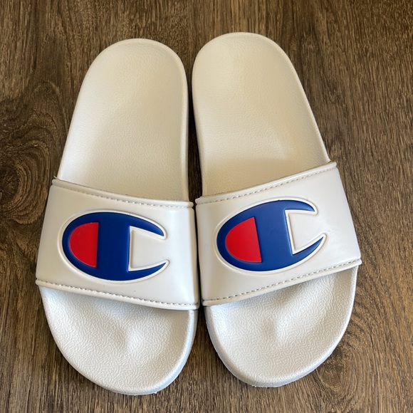 Champion kids slippers - Picture 2 of 5